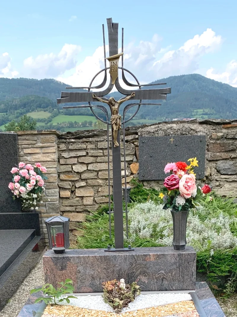 Gusseisen Grabstein Kreuz Metall Steinmetz Niederösterreich