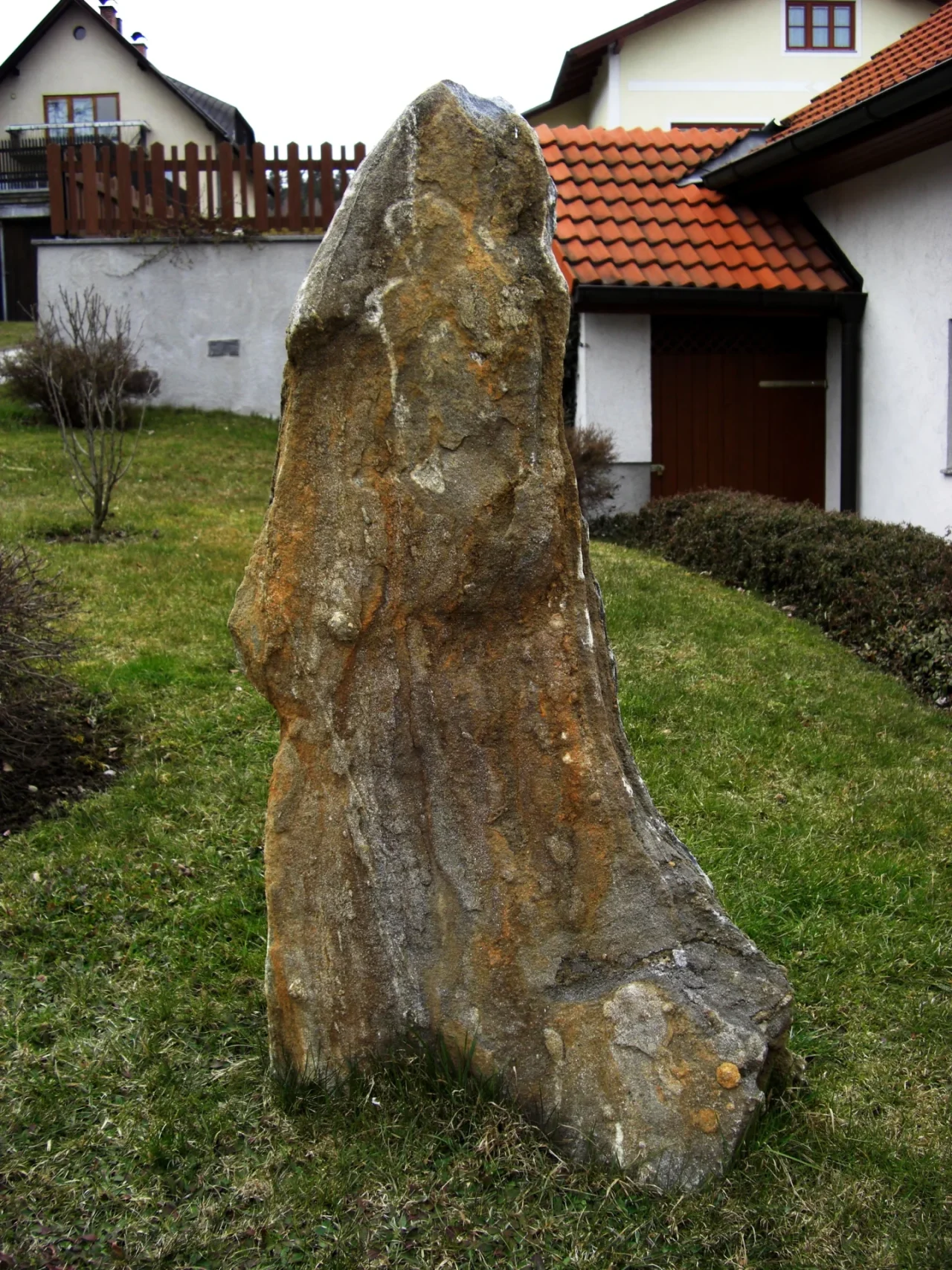 Naturstein Garten Findling